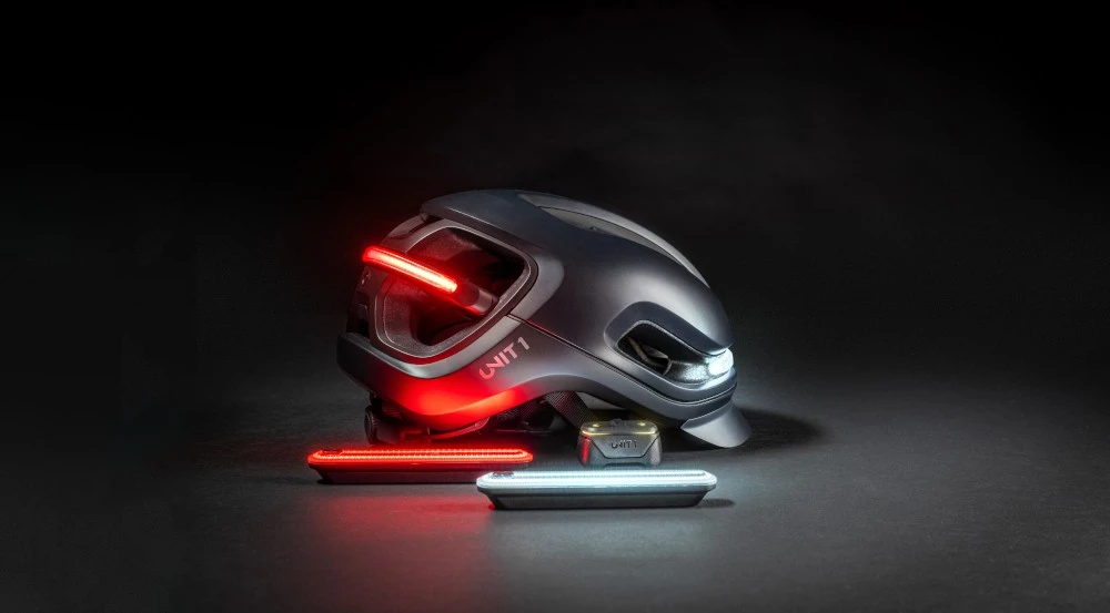 AURA Mips Smart Helmet / Large /  Blackbird 13