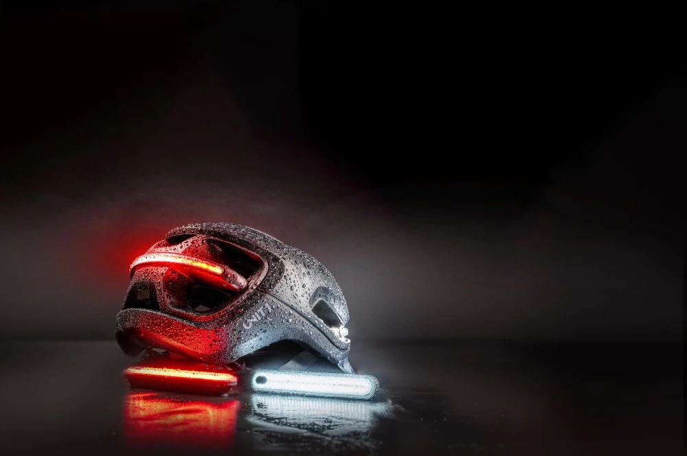 AURA Mips Smart Helmet / Large /  Blackbird 14