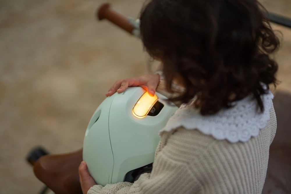 SPARKY Smart Helmet / Mint Green 9